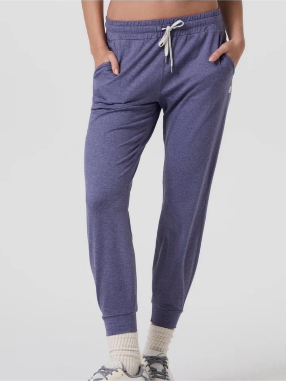 Brand NEW Vuori Performance Jogger Cosmic Heather